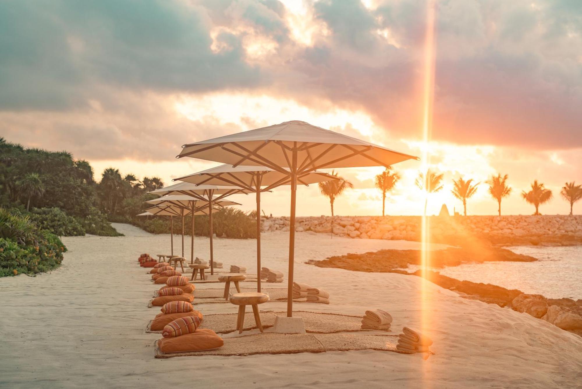 La Casa De La Playa By Xcaret (Adults Only) Hotell Los Dos Compadres Exteriör bild